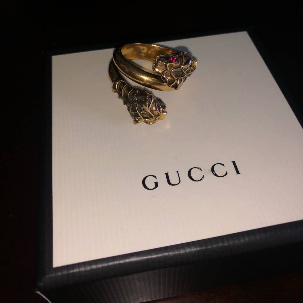 Size 23 gucci ring panther